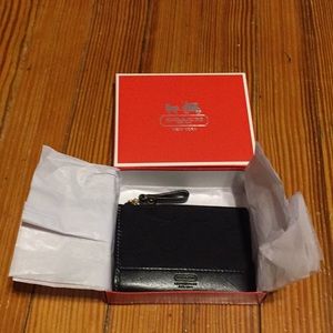 Coach signature card holder wallet with zipper